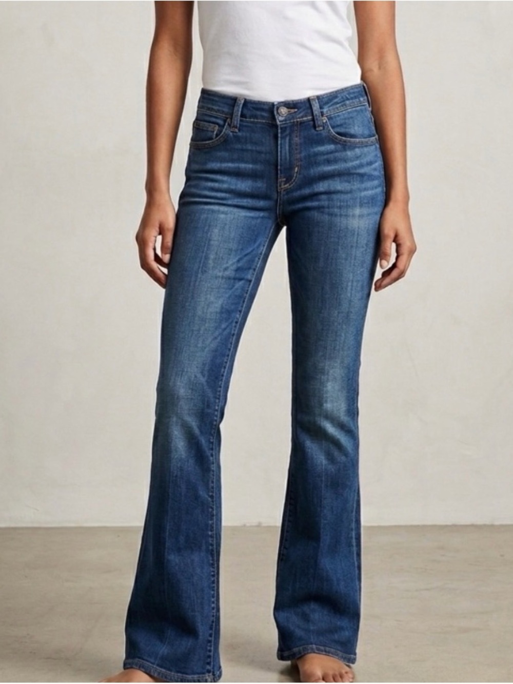 Citizens of Humanity Ingrid #002 Low-Waist Flared Jeans 27